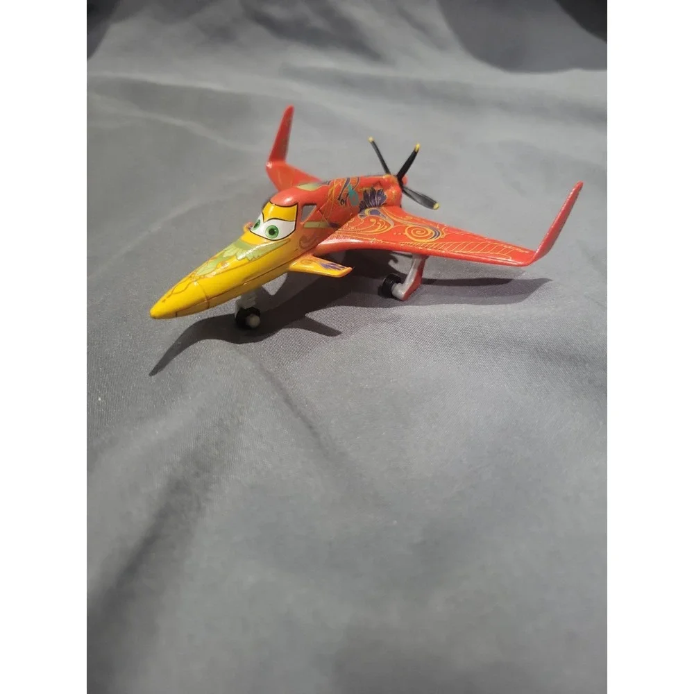 Disney Planes Ishani 2013 1:55 Diecast Plane Pixar Cars Mattel Aircraft